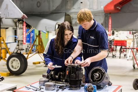 Apprenticeships - Careers in Aerospace