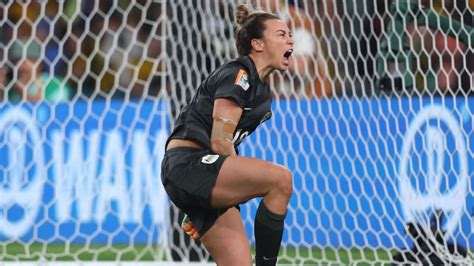 Mackenzie Arnold’s insane shootout revelation after Matildas’ win over ...