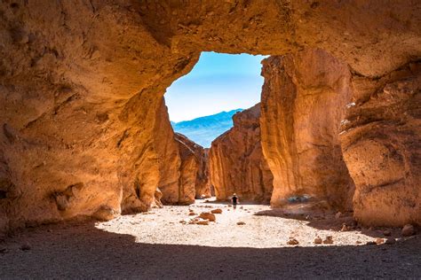 25 Amazing Things to Do in Death Valley National Park (+ Photos)