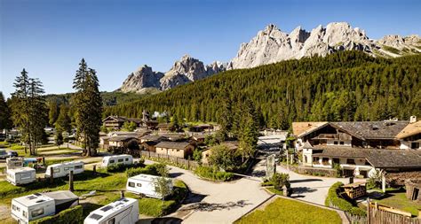 Camping in the Dolomites at the Three Peaks | CaravanPark Sexten