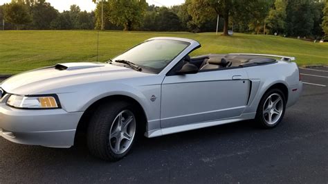 1999 Ford Mustang GT Convertible for Sale at Auction - Mecum Auctions