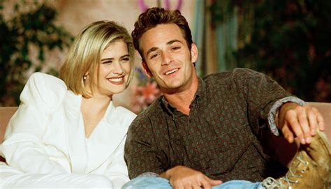 Luke Perry gets photo tribute from 'Buffy' co-star Kristy Swanson