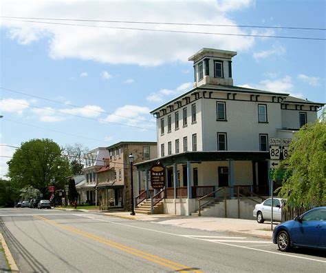 Elverson Funeral Homes, funeral services & flowers in Pennsylvania