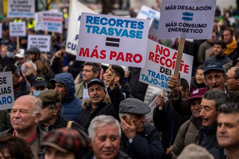 Spanish farmers protest ecological threshold for Tagus…