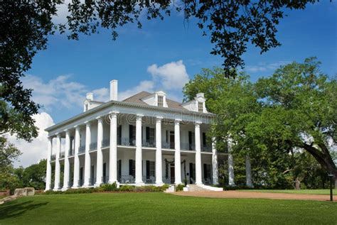 Dunleith Southern Mansion Royalty Free Stock Images - Image: 20803429