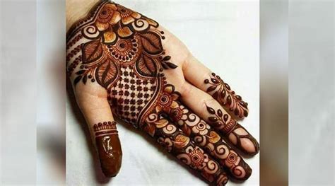 Karwa Chauth 2022 Mehndi Design : Check Easy, Arabic, Simple, Full Hand ...