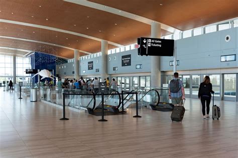 Tampa Becomes Third U.S. Airport to Allow Non-Passengers Through Security