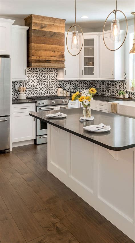 19+ ( Black & White ) Kitchen Backsplash Ideas - "Make it Contrast ...