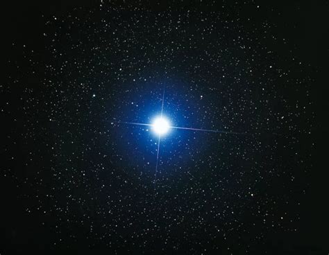 Ésta es Sirius, la estrella más brillante del cielo - National ...