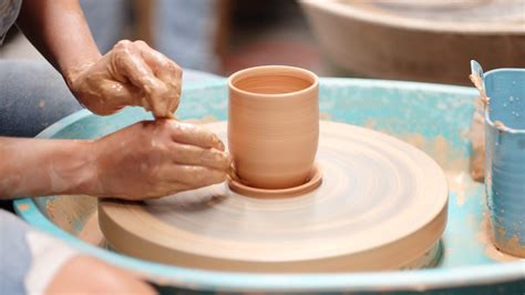 Wheel-Throwing Pottery Classes, Sydney