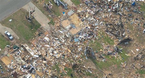 Greensburg F5 tornado aerial photos. – The WVb