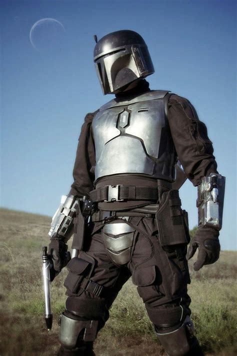 Pin by Dan Greenfield on Star Wars: Mandalorian | Mandalorian cosplay ...