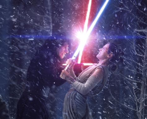 Star Wars Kylo Ren and woman fighting using light sabers movie scene HD ...