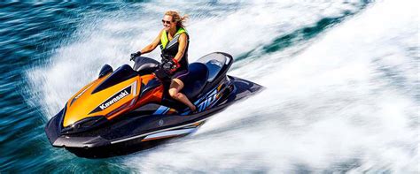 7 Best Jet Skis for the Ocean [Sea-Doo vs. Yamaha vs. Kawasaki ...