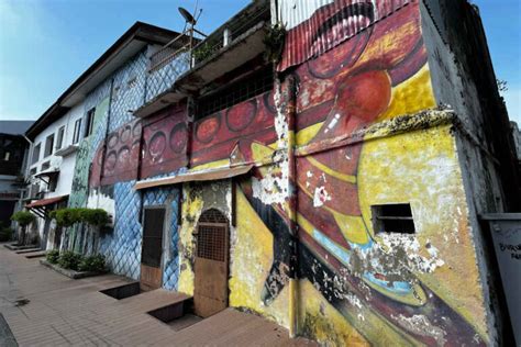 Discover Melaka Street Art and Murals • The Gees Travel