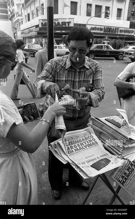 Buenos Aires newspapers announce the occupation of the Falklands ...