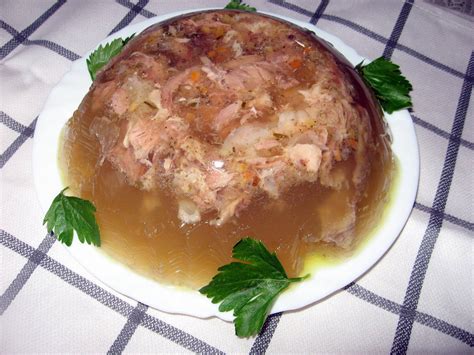 Racituri- meat set into gelatine