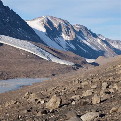 McMurdo Dry Valleys of Antarctica: The Driest Place on Earth | Amusing ...