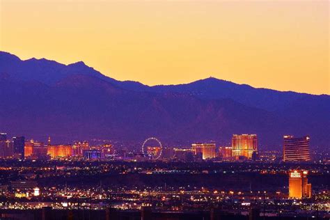 Sunset in Las Vegas | 12 Places to Catch the Sunset From