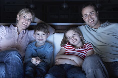 Family Movie Nights Can Be a Great Experience - Funender.com