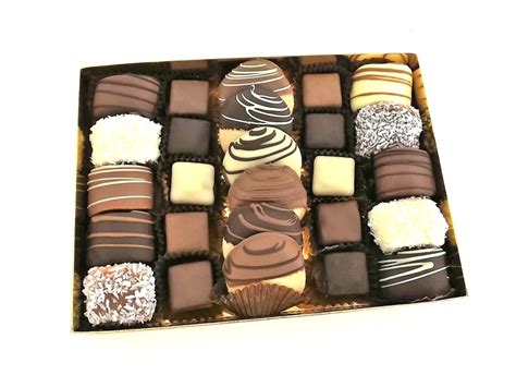 Chocolate Indulgence Gift Box — Edible Arrangements - Fruit Bouquets ...