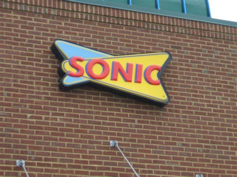 Sonic Sign | Sonic drive-ins have a national advertizing cam… | Flickr