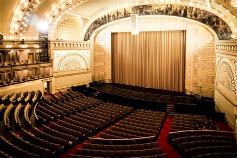 Historic Auditorium Theatre Hosting Free Open House For 130th Birthday