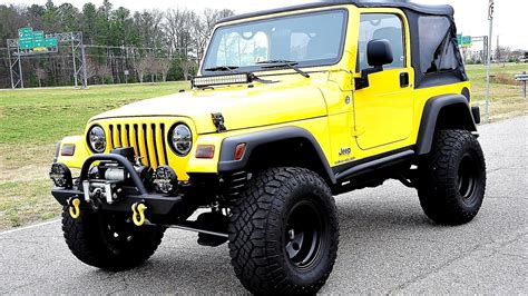 Jeep Wrangler Yellow 2021