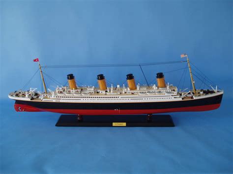 RMS Titanic Model w/ Lights Limited Edition – 40″ (Assembled)