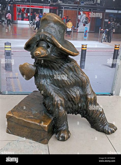 The famous Paddington Bear statue, at Paddington mainline railway ...