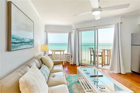 Belleair Beach Rentals, Vacation Rentals, Condo Rentals | Vacasa