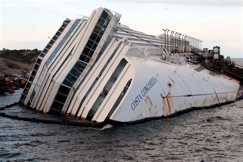 Costa Concordia captain to face trial over deadly shipwreck | CTV News