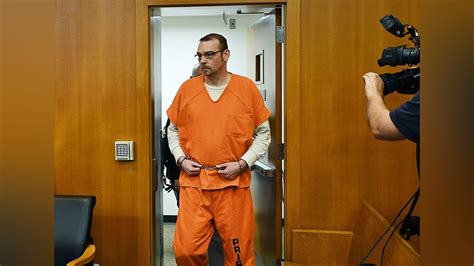 Father of Michigan school shooter faces manslaughter trial weeks after ...