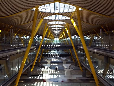 Gallery of Madrid-Barajas Airport Terminal 4 / Estudio Lamela & Rogers ...