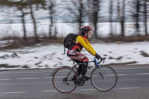 Ice Biking - How To Do Winter Cycling in Ice and Snow