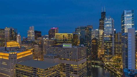 40 Best Hotels In Chicago With Rooftop Pool