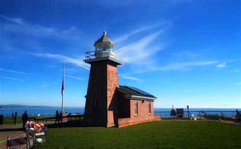 Santa Cruz Lighthouse Point Park and Surfing Museum - A good picnic spot