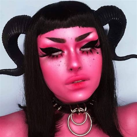 Pink Demon The lovely @capricorrn used our Paradise Makeup AQ 8 Color ...