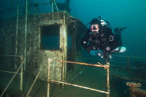 Canadian Splash: Scuba Diving in Tobermory | Dive Buddies 4 Life