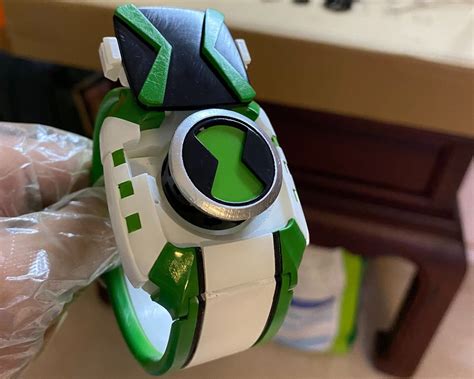 Ben 10 Omniverse Omnitrix Replica – NBKomputer