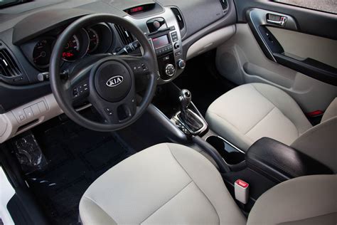 Kia Forte Interior-2 | Car Dealership in Philadelphia