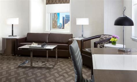 Rooms & Suites | Hilton Boston Park Plaza