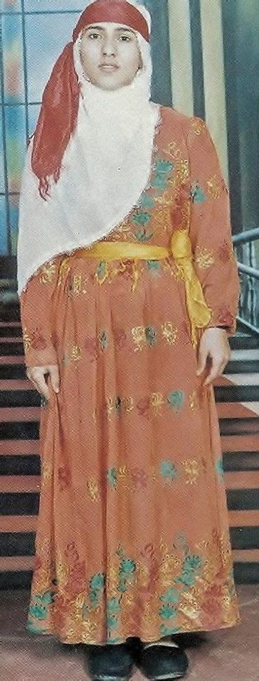 Traditional costume from the Siirt province. Clothing style: Kurdish ...