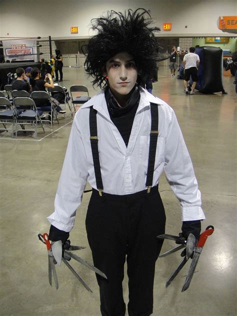 How to Make an Edward Scissorhands Costume | Edward scissorhands ...