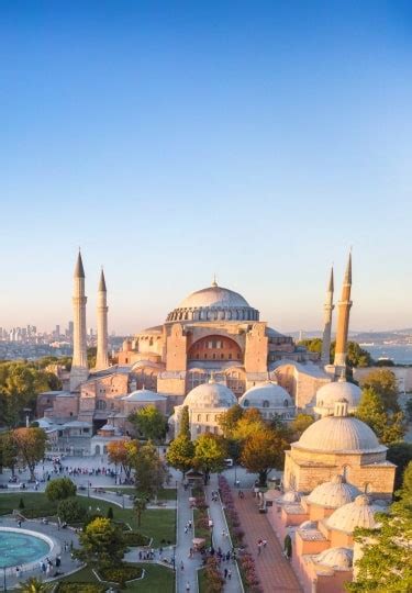 13 Extraordinary Places to Visit in Istanbul | Celebrity Cruises