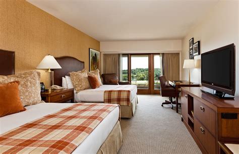 Grand Geneva Resort & Spa, find the best golf getaway in Wisconsin