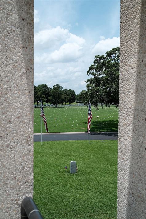 Houston national cemetery : r/houston