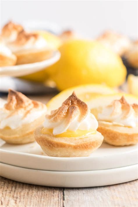 Easy Lemon Meringue Pie (Minis) | Kylee Cooks