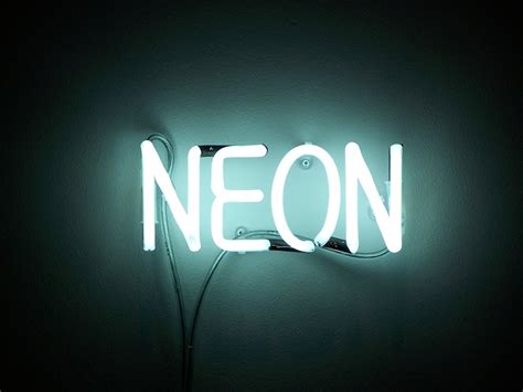 Top 5 Uses for Neon Signs