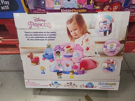 Fisher-Price Little People Disney Princess Castle Bundle – dealwake